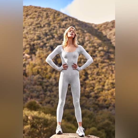 🆕 NWOT Free People Movement | Good Karma Long Sleeve Onesie | Ice Grey - Picture 4 of 16